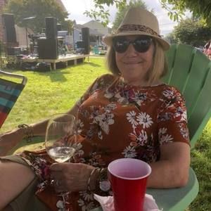 Meet your Posher, Sandy